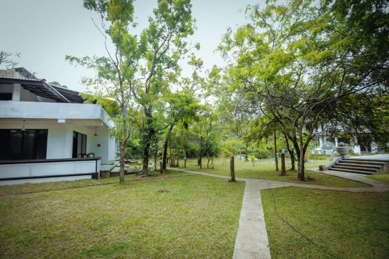 Hotel Sigiriya Kele 외부 사진