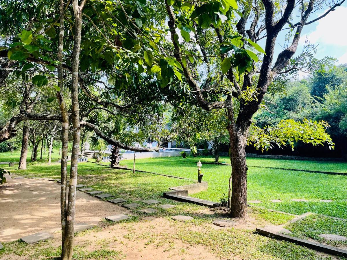 Hotel Sigiriya Kele 외부 사진
